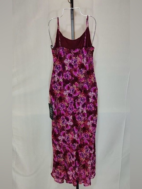 Lulus Janina Textured Midi Dress in Burgundy Floral L NWT - Picture 5 of 7